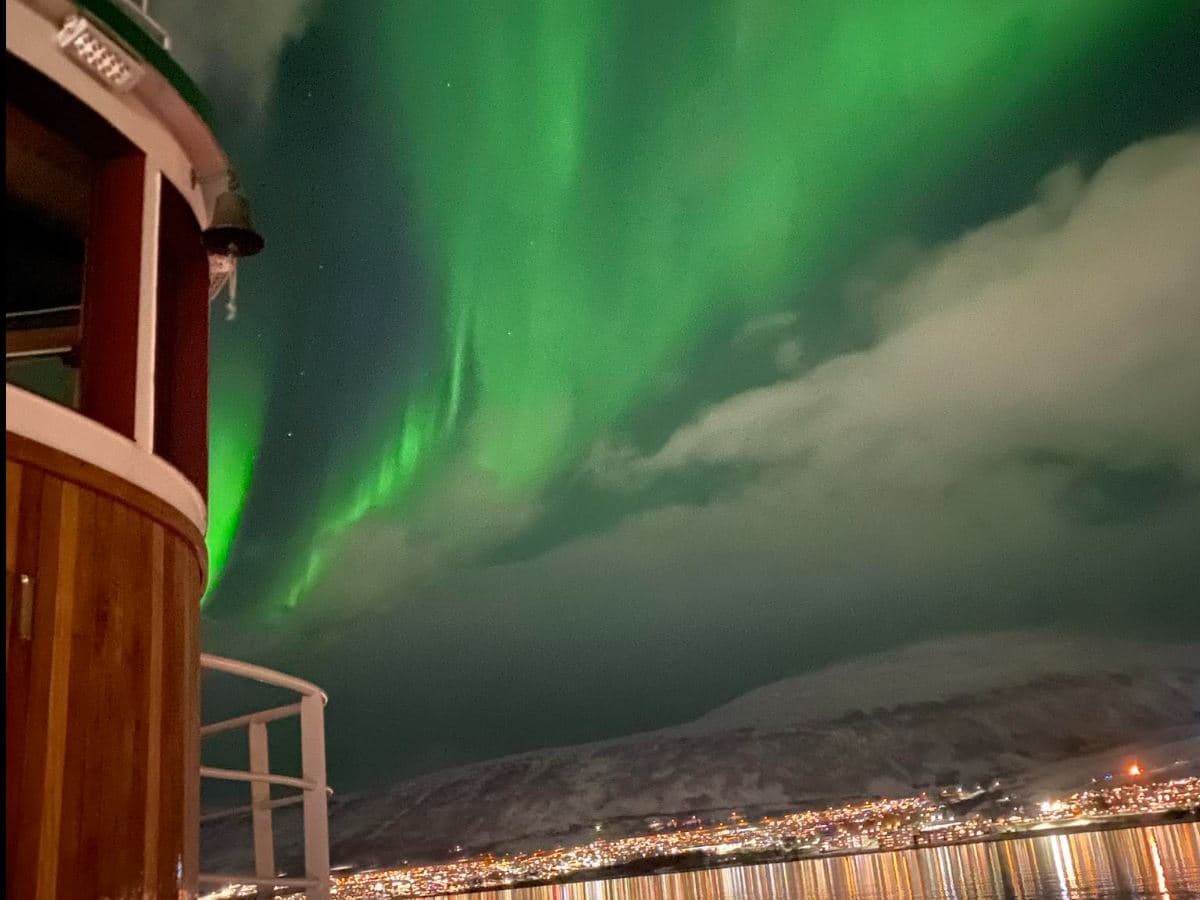 Northern Lights Dinner Cruise