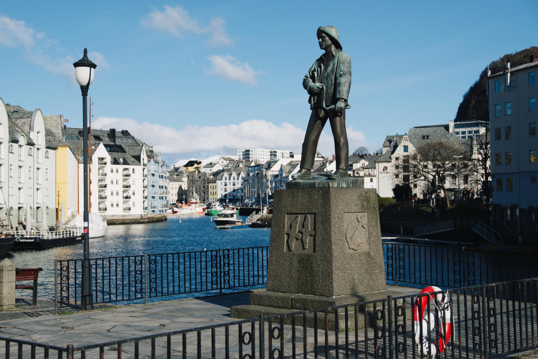 Small-group Walking Tour in Ålesund: Art Nouveau, Sea Views & Insider Tips photo 2