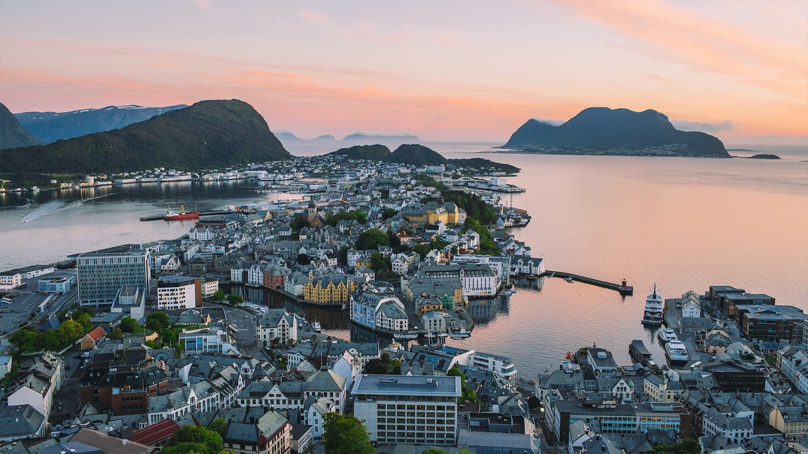 Art Nouveau city bike in Ålesund