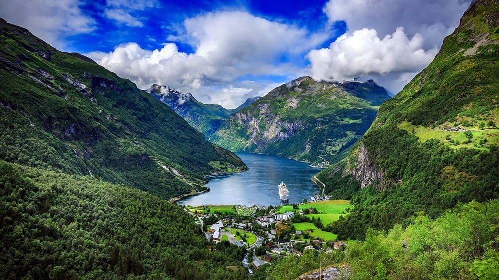 Dagstur til eventyrlige Geiranger