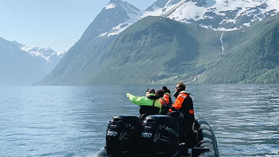 Fjordsafari med RIB til Hjørundfjorden photo 4