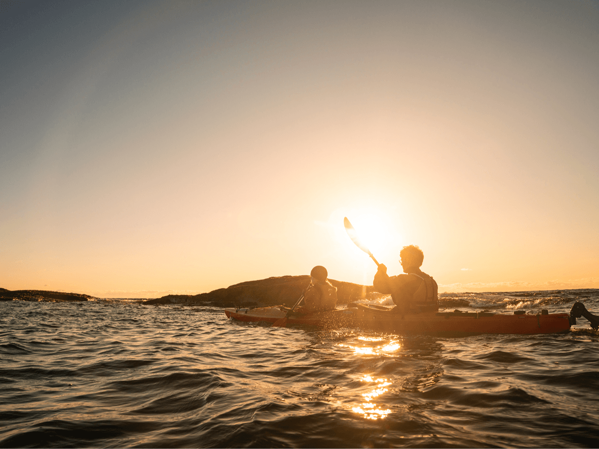 Midnight Sun Sea Kayaking at Sommarøy
