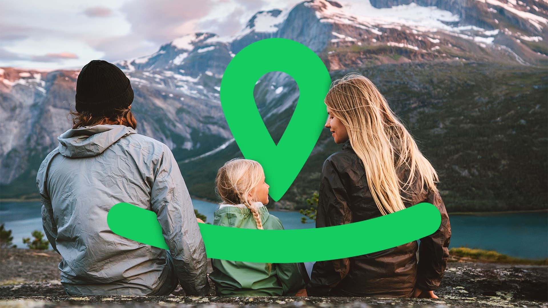A family enjoying a fjord view, marked by a Panion pin