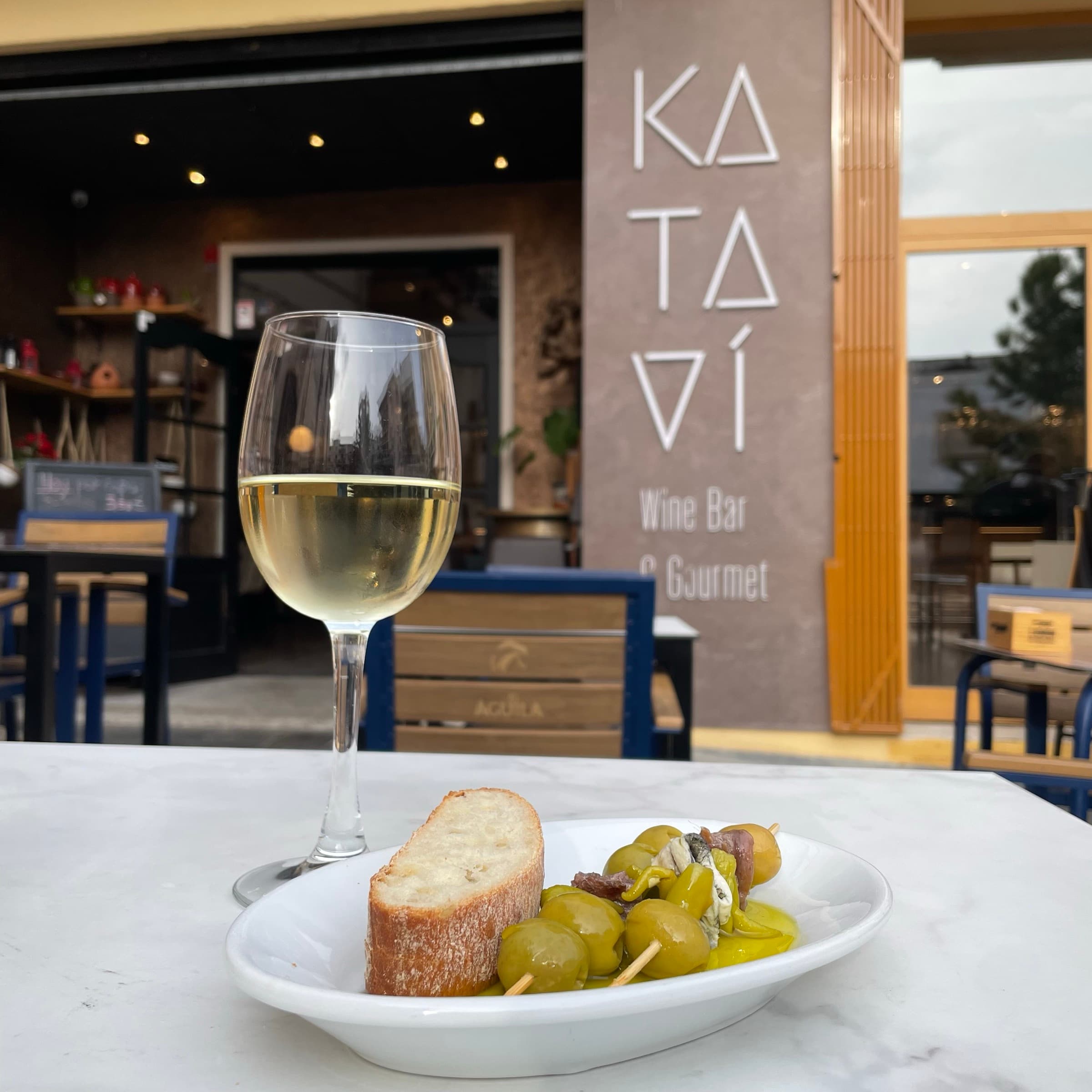 Blind Wine Tasting at Katavi