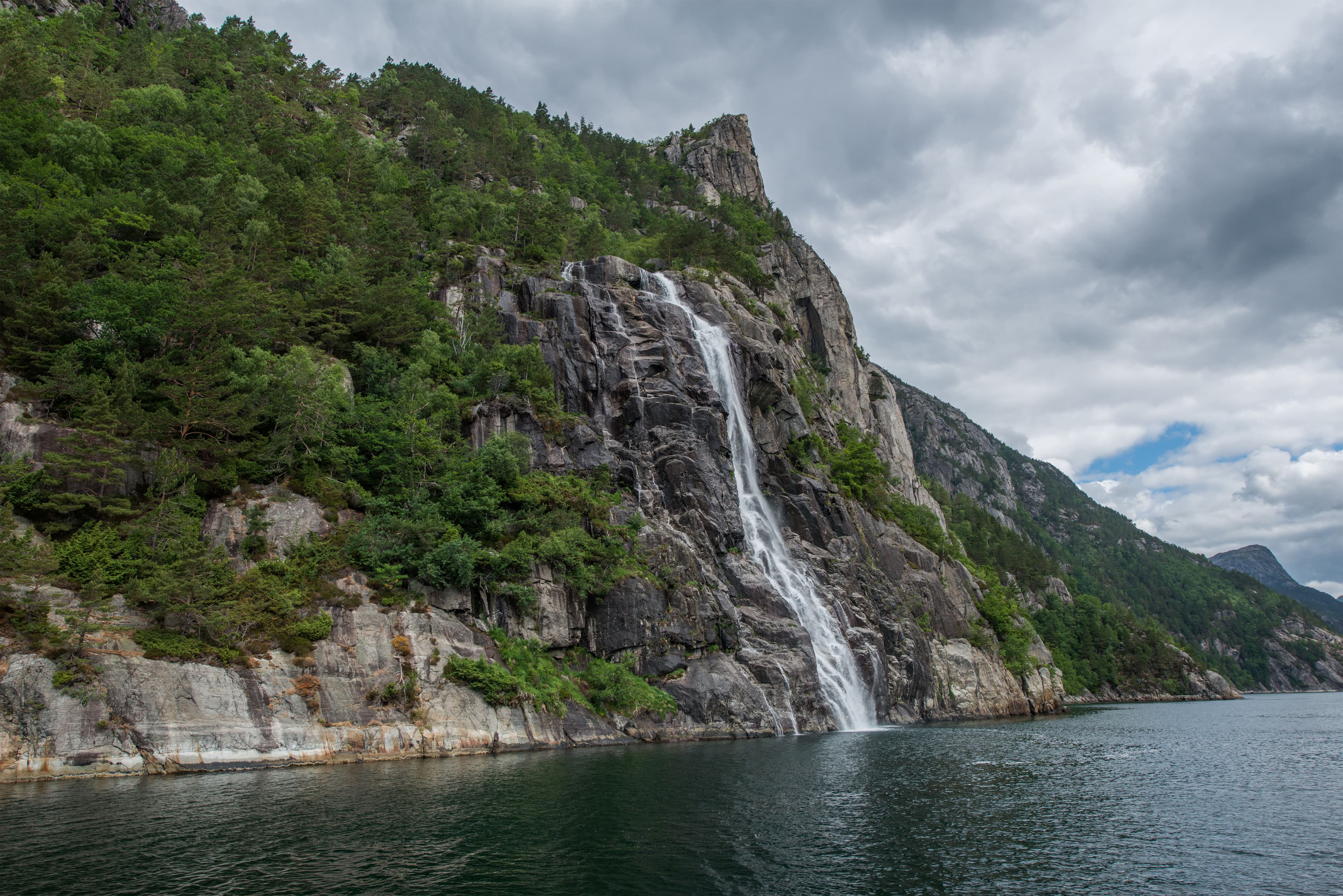 Lysefjorden Preikestolen Fjordcruise photo 2