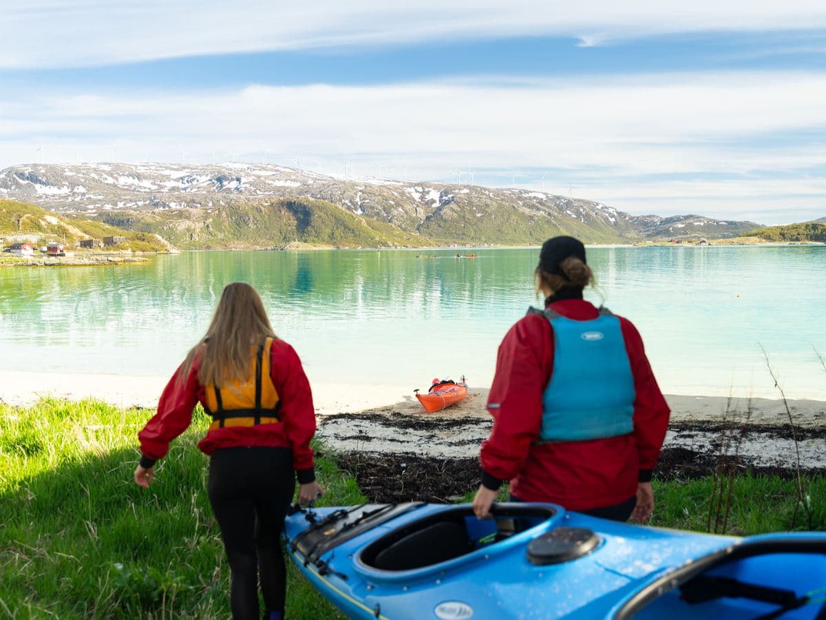 Guided Sea Kayaking Morning Tour at Sommarøy photo 3