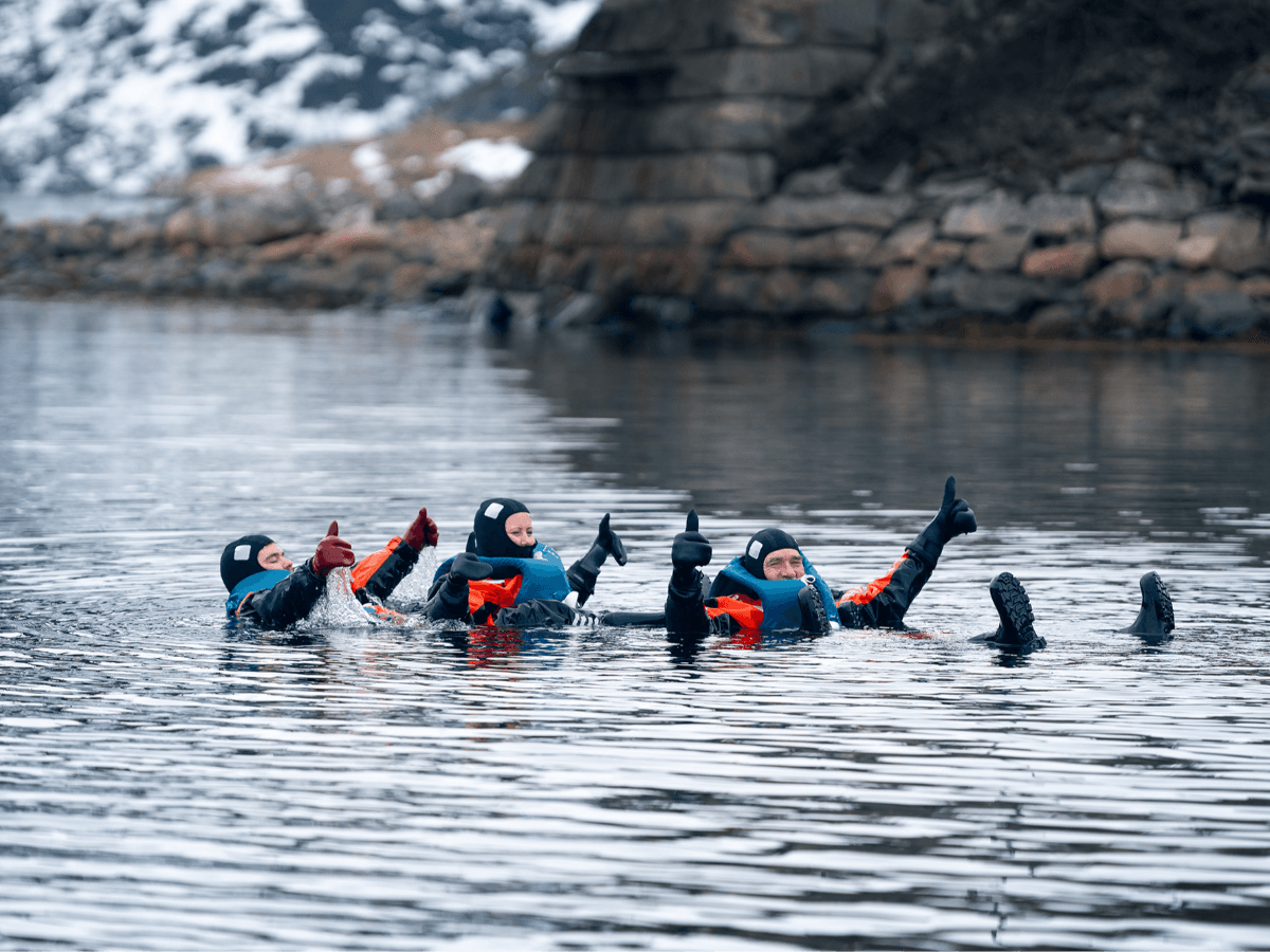 Baden in der Barentssee (Gruppen)